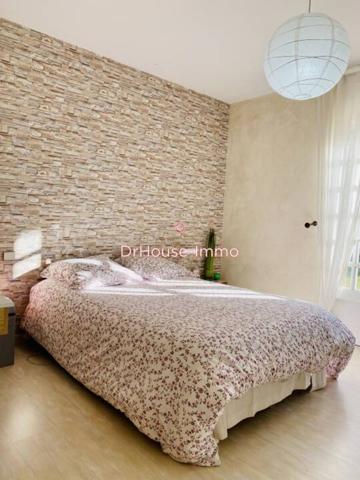 Maison à vendre 14 pièces de 218 m²