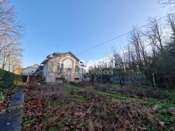 Maison en bordure de bois