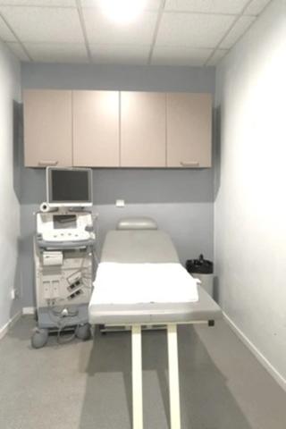 HAGONDANGE (57),PROCHE DE LA GARE ET EN CENTRE VILLE, PLATEAU MEDICAL DE 156 M2 OU POUR AUTRES PROFESSIONS LIBERALES + PARKINGS PRIVATIFS