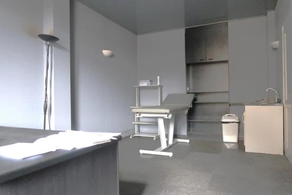 HAGONDANGE (57),PROCHE DE LA GARE ET EN CENTRE VILLE, PLATEAU MEDICAL DE 156 M2 OU POUR AUTRES PROFESSIONS LIBERALES + PARKINGS PRIVATIFS