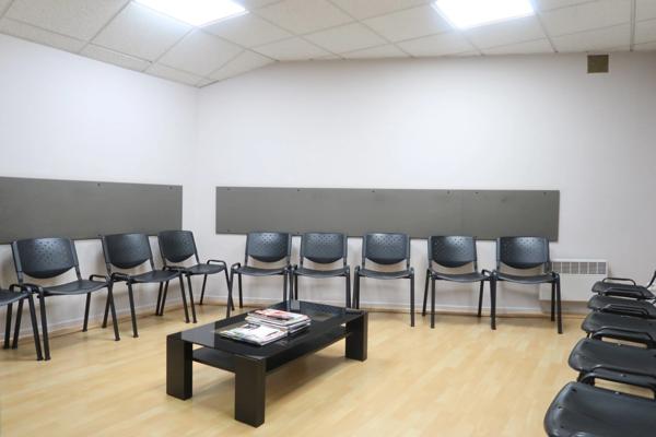 HAGONDANGE (57),PROCHE DE LA GARE ET EN CENTRE VILLE, PLATEAU MEDICAL DE 156 M2 OU POUR AUTRES PROFESSIONS LIBERALES + PARKINGS PRIVATIFS