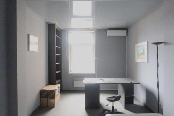 HAGONDANGE (57),PROCHE DE LA GARE ET EN CENTRE VILLE, PLATEAU MEDICAL DE 156 M2 OU POUR AUTRES PROFESSIONS LIBERALES + PARKINGS PRIVATIFS