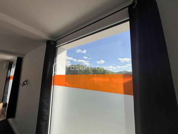 Local d activites de 99,18 m²