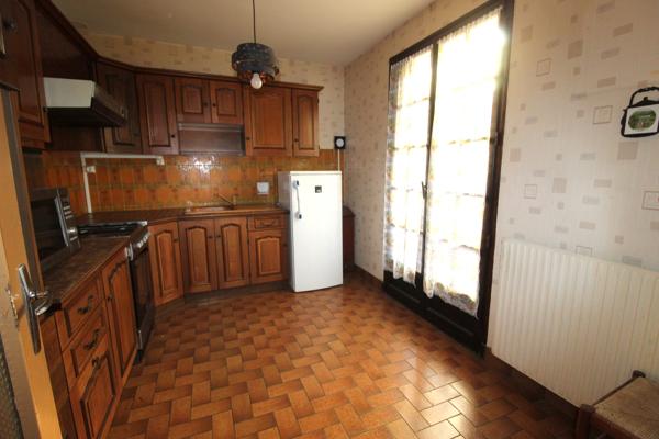 GARCHIZY – MAISON SUR SOUS-SOL – 3 chambres
