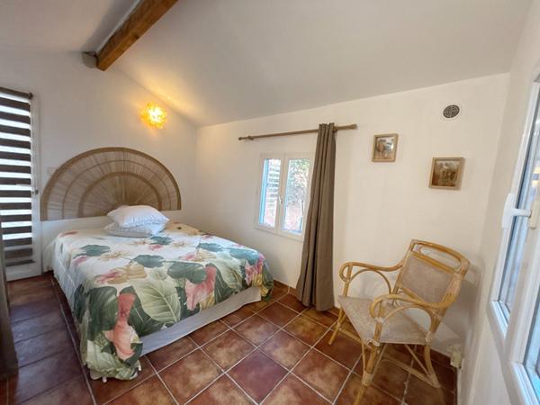 LA VALETTE-DU-VAR - Maison de type 4 - T2 indépendant - Garage