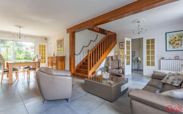 Maison à vendre    5 pièces • 110 m2 Sainte-Geneviève-des-Bois