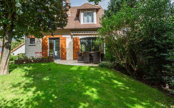 Maison à vendre    5 pièces • 110 m2 Sainte-Geneviève-des-Bois