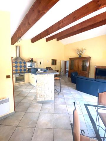 Jolie maison de plain pied dans environnement calme