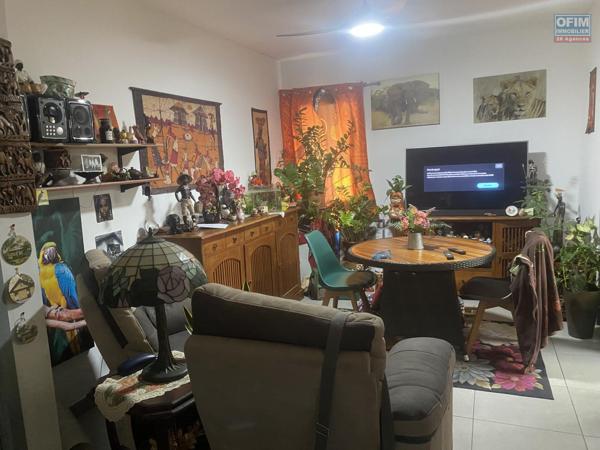 A vendre appartement T2 avec varangue et Parking en sous-sol- La Possession.