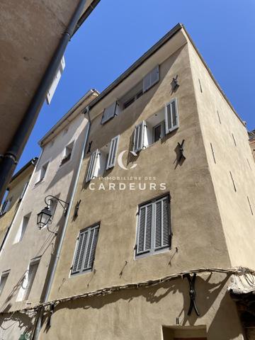 Duplex
                                                                                                                                                                                                                                                                                                                        2 pièce(s)                                                                                                                                                                                                          1 chambre(s)                                                                                                                                                                                                          50  m²