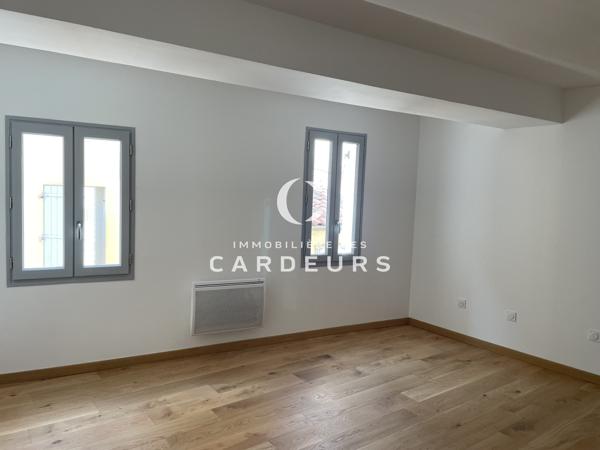 Duplex
                                                                                                                                                                                                                                                                                                                        2 pièce(s)                                                                                                                                                                                                          1 chambre(s)                                                                                                                                                                                                          50  m²