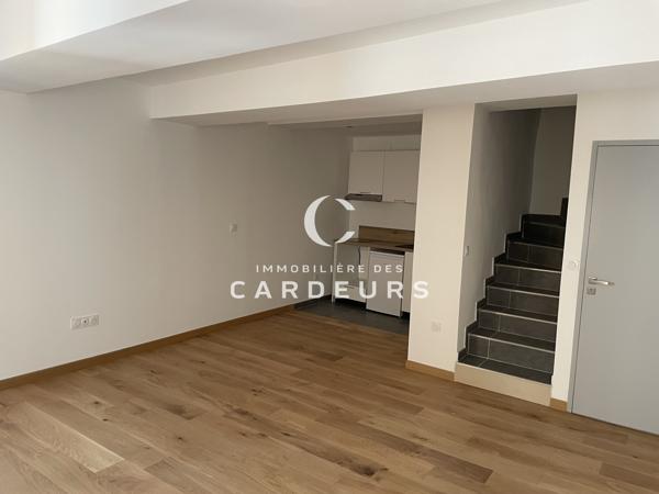 Duplex
                                                                                                                                                                                                                                                                                                                        2 pièce(s)                                                                                                                                                                                                          1 chambre(s)                                                                                                                                                                                                          50  m²