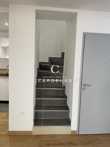 Duplex
                                                                                                                                                                                                                                                                                                                        2 pièce(s)                                                                                                                                                                                                          1 chambre(s)                                                                                                                                                                                                          50  m²