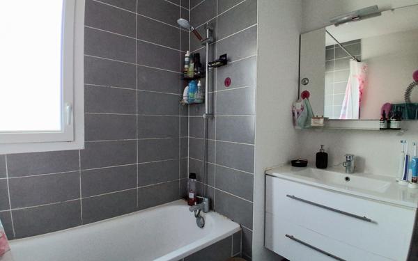 Appartement à vendre    3 pièces •  Saint-Martin-de-Seignanx