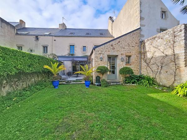 Superbe maison familiale entièrement rénovée comprenant cinq chambres