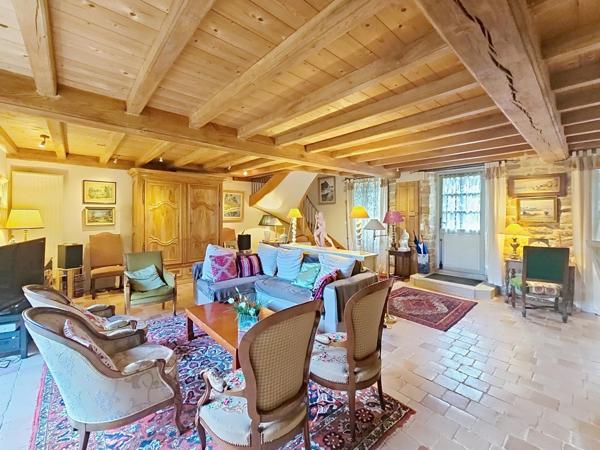 Superbe maison familiale entièrement rénovée comprenant cinq chambres