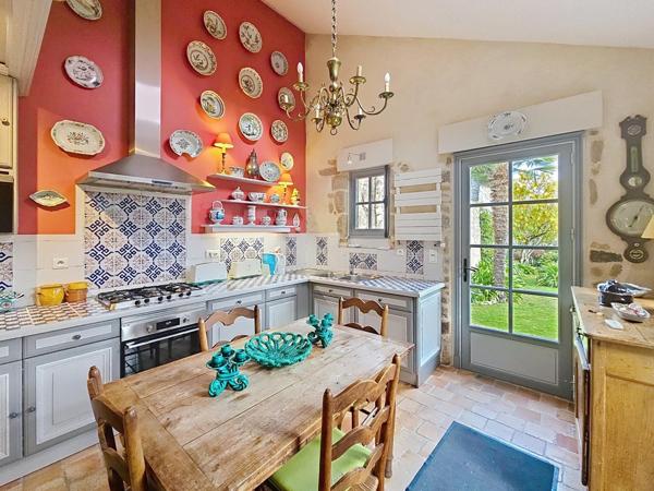 Superbe maison familiale entièrement rénovée comprenant cinq chambres