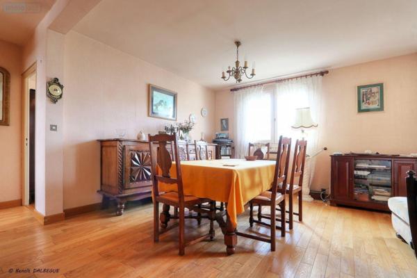 Maison à vendre à Saint-Jacques-de-la-Lande en Ille-et-Vilaine (35136), ref : 11772/113   
la chevrolet