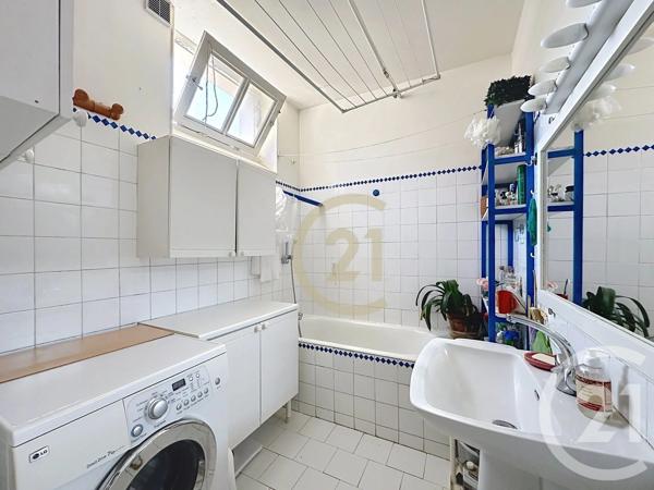 Appartement F7 à vendre  7 pièces - 109 m 2   VERSAILLES  - 78