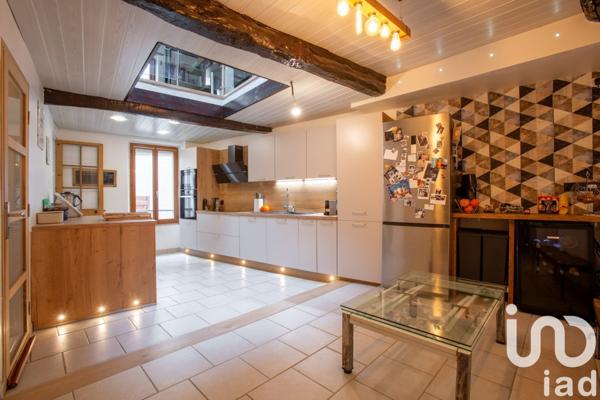 Maison de village 5 pièces de 120 m² à Trets (13530)