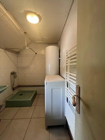 Vente                                                      Maison
                        
                     3 pièces                      65 m2                     à Nérondes