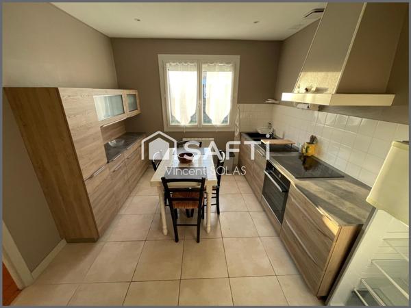 Maison de Plain-Pied de 90m² - Proche Commerces à pied , - Au Calme - Jardin - Dépendances