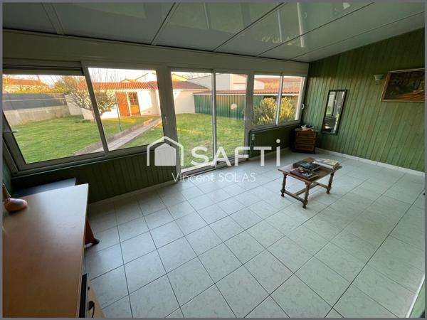 Maison de Plain-Pied de 90m² - Proche Commerces à pied , - Au Calme - Jardin - Dépendances