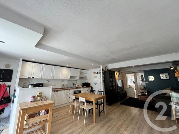 Appartement F3 à vendre  3 pièces - 70,24 m 2   EVRY  - 91