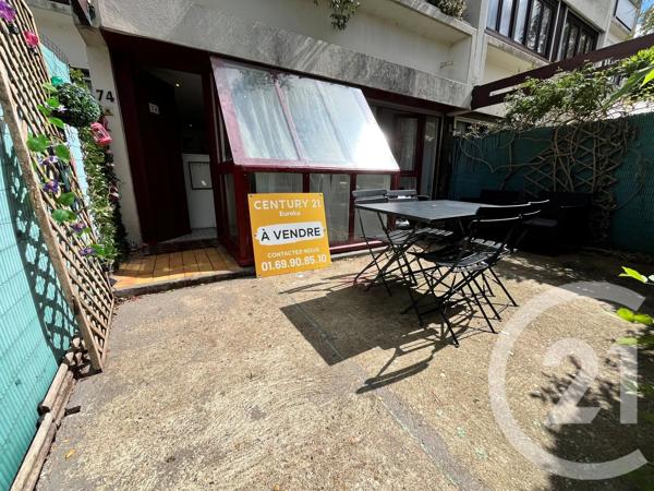 Appartement F3 à vendre  3 pièces - 70,24 m 2   EVRY  - 91