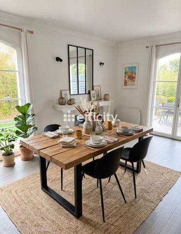 Maison
         4 pièces
        - 82 m² Bien prestige 599 000 € *