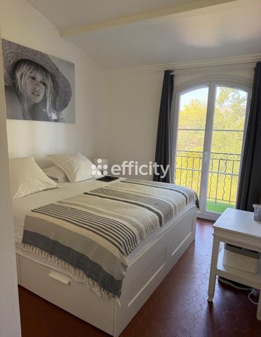 Maison
         4 pièces
        - 82 m² Bien prestige 599 000 € *