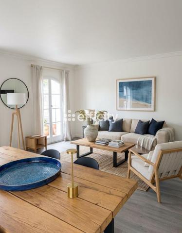 Maison
         4 pièces
        - 82 m² Bien prestige 599 000 € *