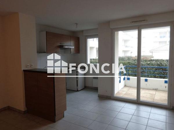 Location Appartement 2 pièces 42.34 m² - 4 ALLEE ARMONVILLE Poitiers 86000