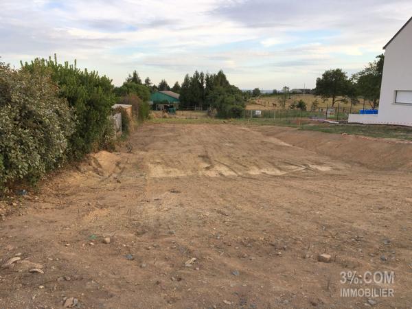 Terrain Constructible VIABILISÉ de 752 m² Savenay (44260)