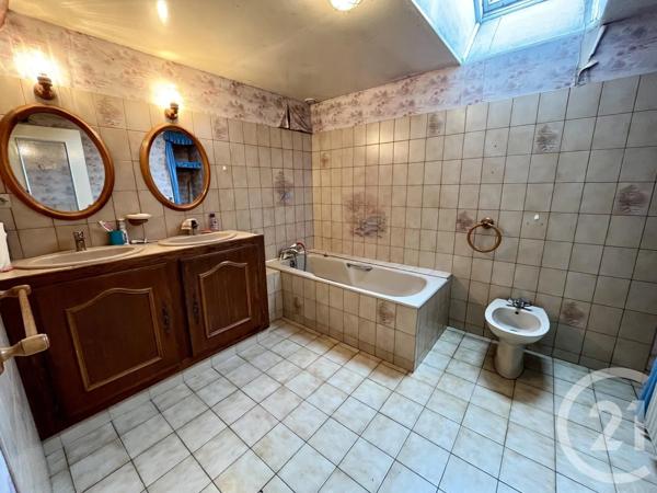 Maison à vendre  6 pièces - 95 m 2   DOMFRONT EN POIRAIE  - 61