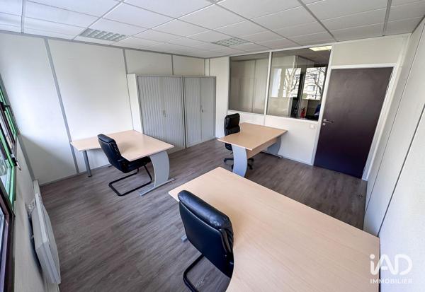 Bureaux à vendre 330 m² Bron