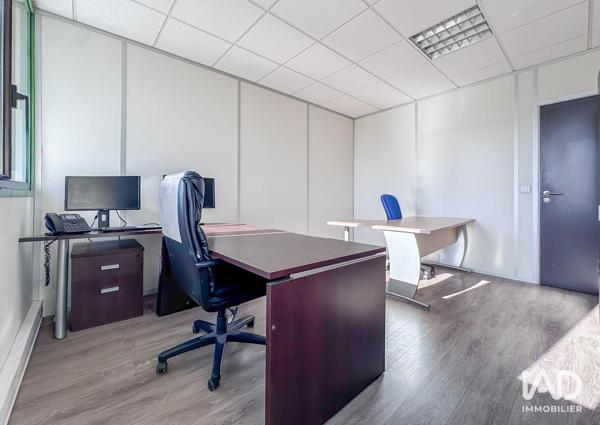 Bureaux à vendre 330 m² Bron