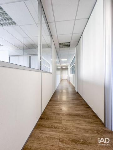 Bureaux à vendre 330 m² Bron