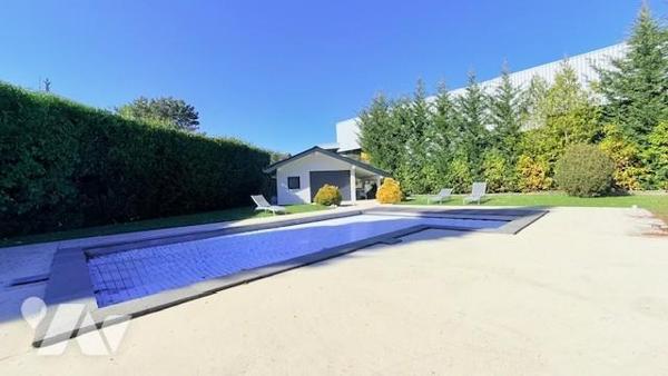 Maison bourgeoise 220m2 sur trois niveaux