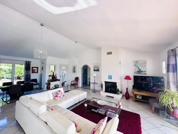 Ste lucie de porto vecchio (20144) Grande villa avec dépendance sainte Lucie de Porto Vecchio