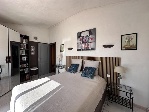 Ste lucie de porto vecchio (20144) Grande villa avec dépendance sainte Lucie de Porto Vecchio