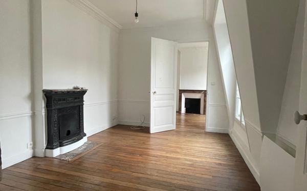 Appartement à vendre    2 pièces • 33,84 m2 Paris 13