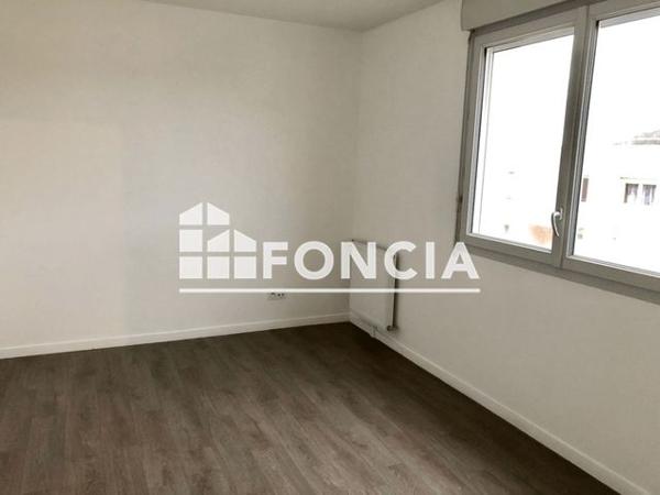 Location Appartement 2 pièces 43.8 m² - 52 RUE DE LA TABLE DE PIERRE Darnetal 76160