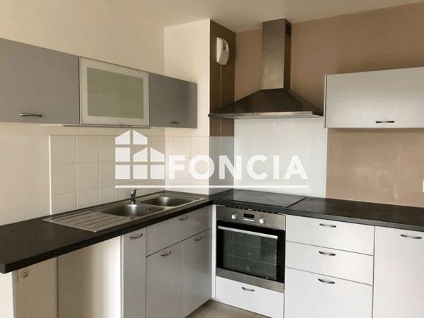 Location Appartement 2 pièces 43.8 m² - 52 RUE DE LA TABLE DE PIERRE Darnetal 76160