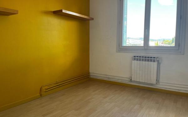 Maison à vendre    8 pièces • 186 m2 Mallemort