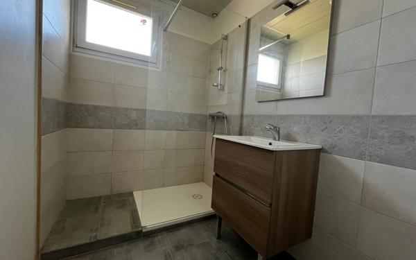 Maison à vendre    8 pièces • 186 m2 Mallemort