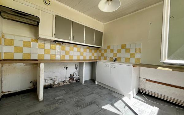 Maison à vendre    8 pièces • 186 m2 Mallemort