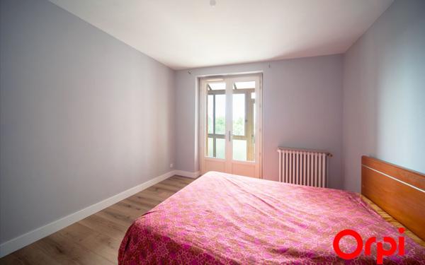 Maison à vendre    8 pièces • 212 m2 Mâcon