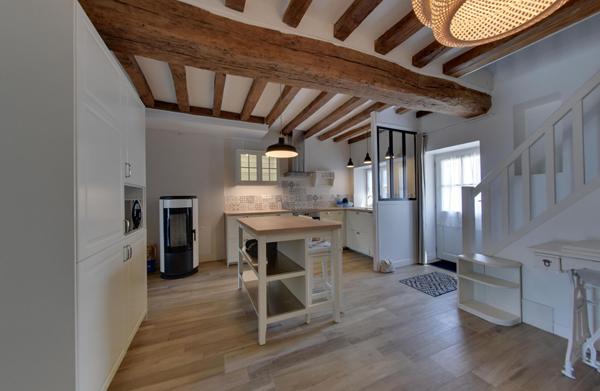 À louer ? Maison entièrement rénovée avec piscine ? Vermenton