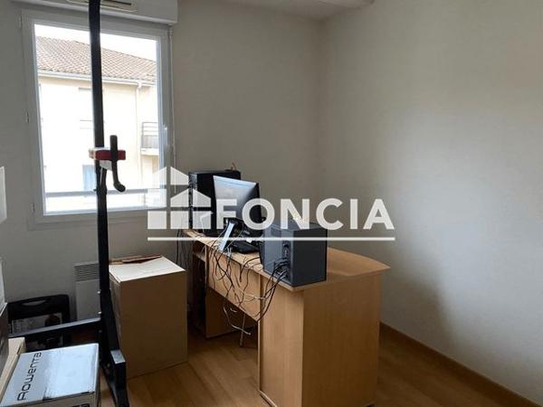 Location Appartement 3 pièces 57.3 m² - SQUARE ELSA TRIOLET Cholet 49300